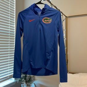 Womens xs Florida Gators half zip jacket. Never worn and is in perfect condition